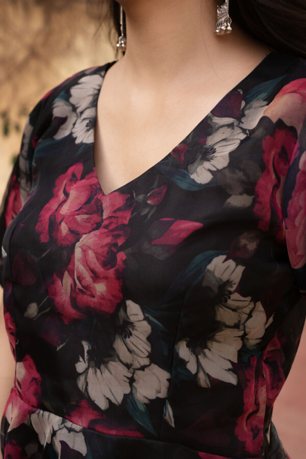Red & Black Floral Printed Organza Peplem Top With Sharara Set - Image 5