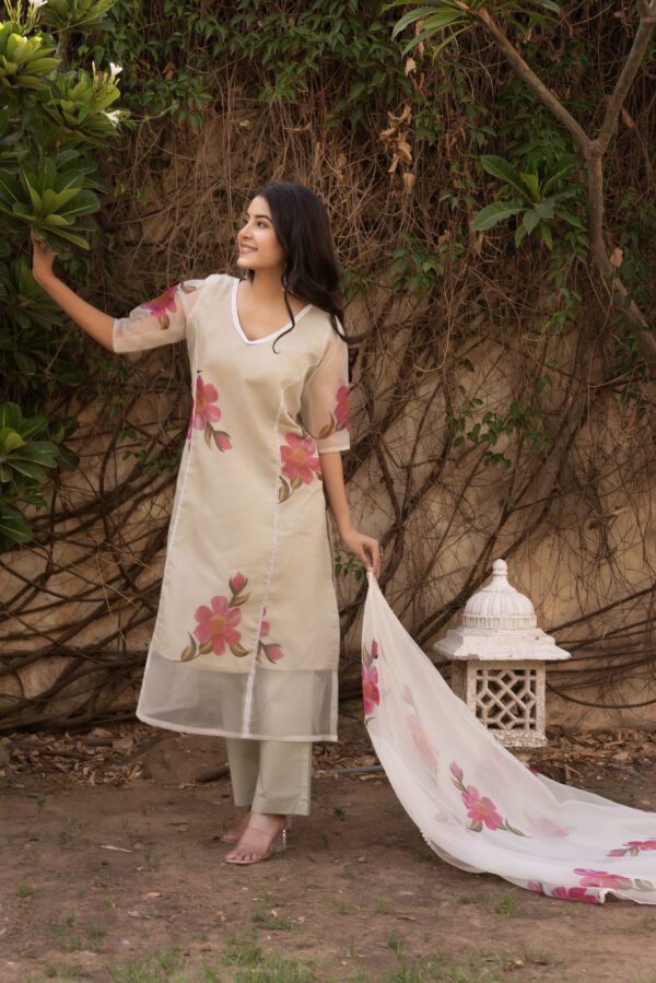 Daisy Pink A-Line Straight Kurta Set - Image 2