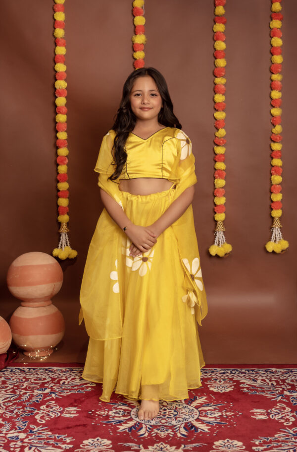 Tyohaar Kids Mustard Yellow Organza Lehanga  Set - Image 2