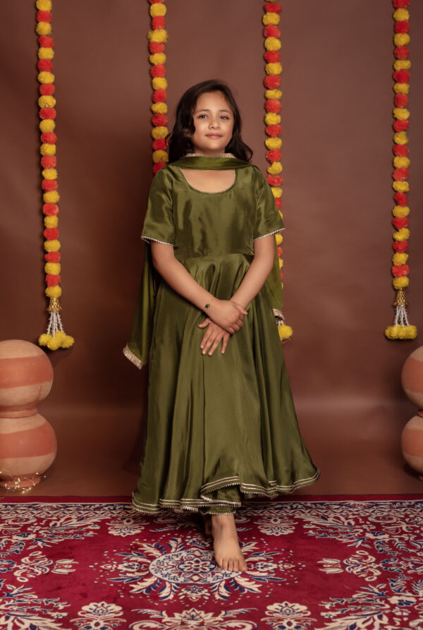 Tyohaar kids Olive green Silk Anarkali Set - Image 4