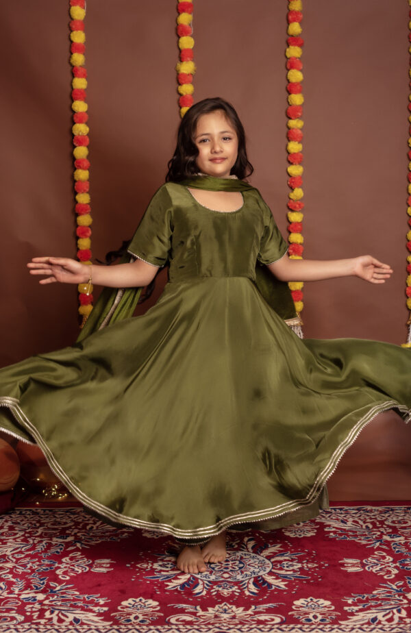 Tyohaar kids Olive green Silk Anarkali Set - Image 5