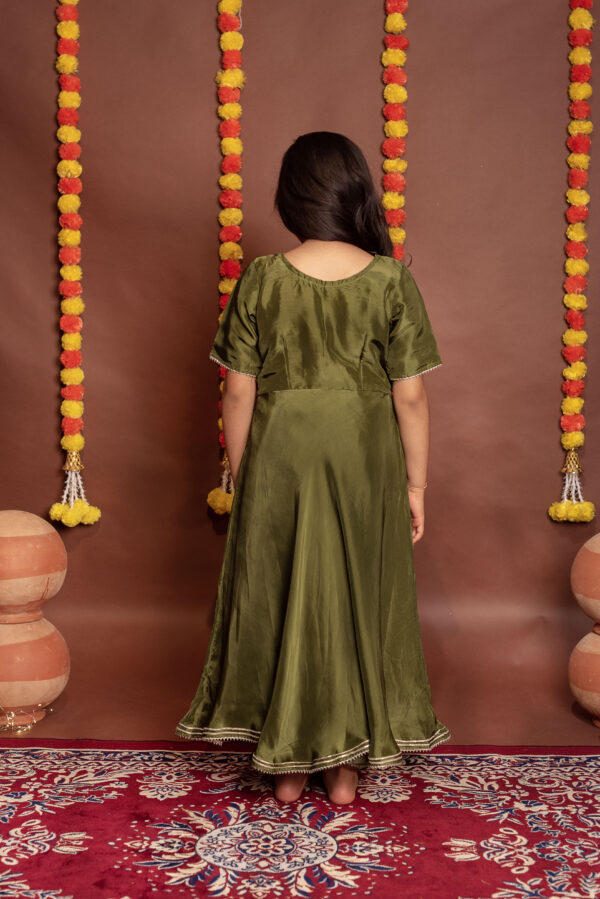 Tyohaar kids Olive green Silk Anarkali Set - Image 7