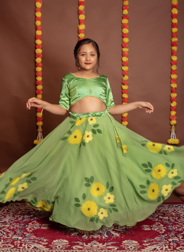 Tyohaar Kids Pista Green Hand Painted Lehenga Set - Image 2