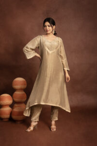 Tyohaar Beige Silk Noor Set