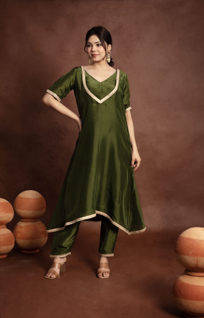 Tyohaar Olive Green Silk Noor Set