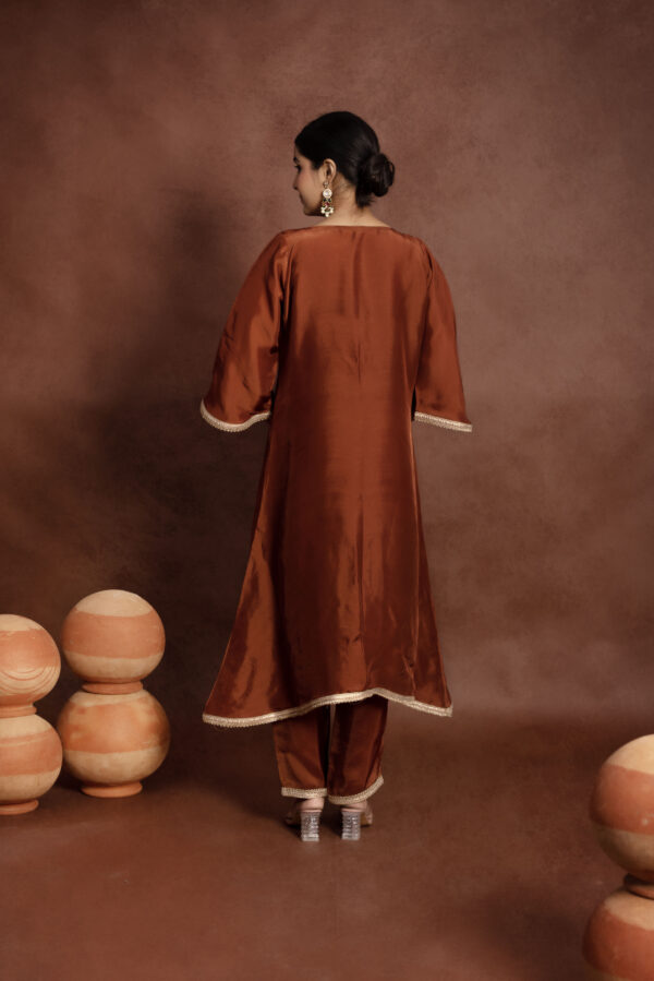 Tyohaar Brown Silk Noor Set - Image 7