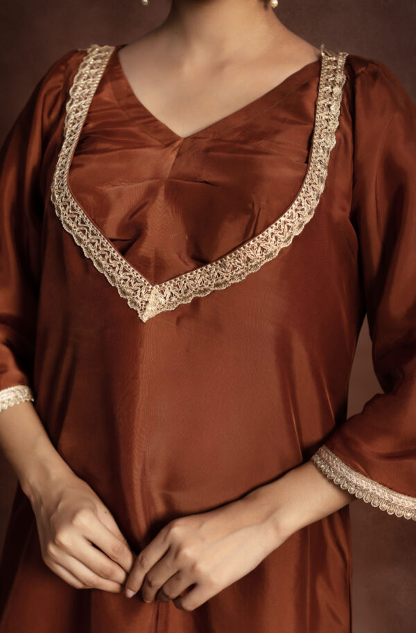 Tyohaar Brown Silk Noor Set - Image 5