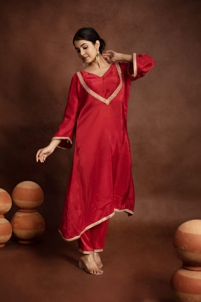 Tyohaar Red Silk Noor Set