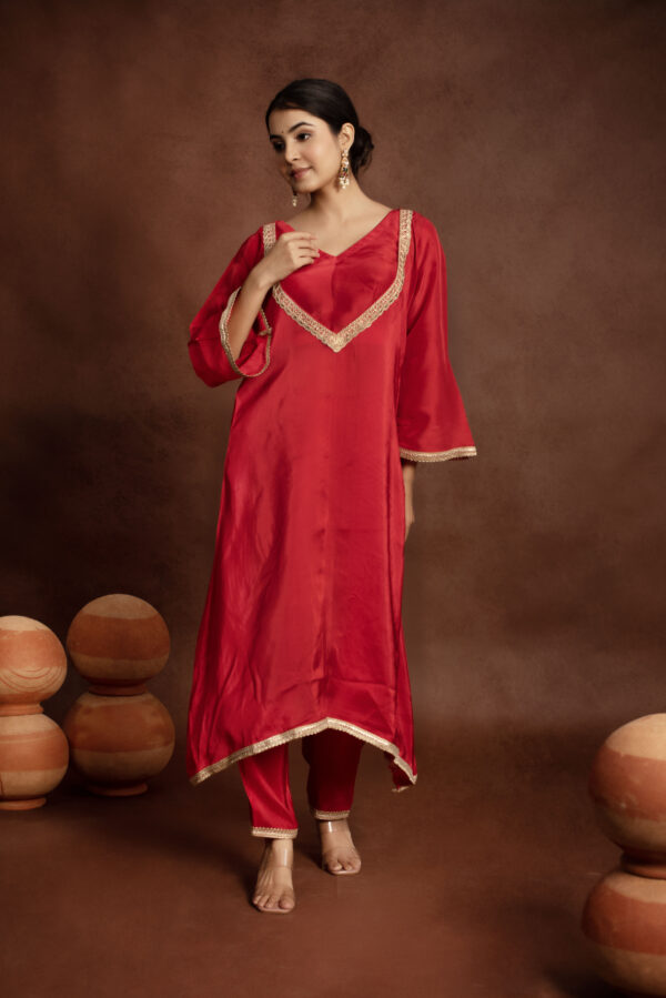 Tyohaar Red Silk Noor Set - Image 2